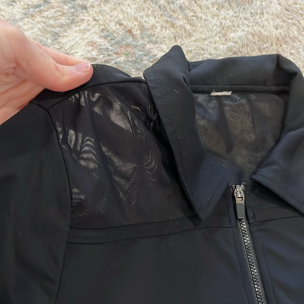 Fabletics - Black Zip-front Romper with mesh top - Picture 5 of 9